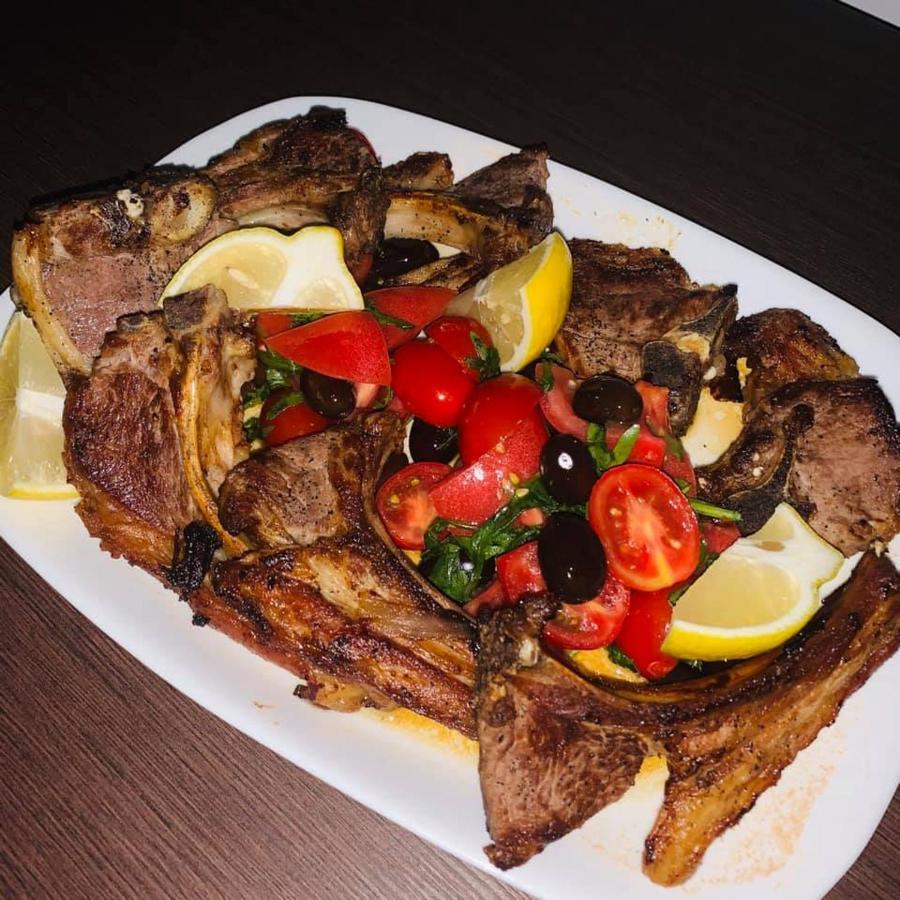 Acktion Deluxe Hotel Shumen Luaran gambar