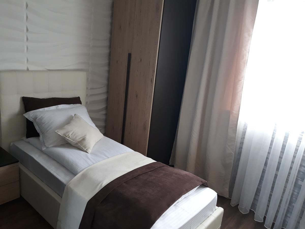 Acktion Deluxe Hotel Shumen Luaran gambar