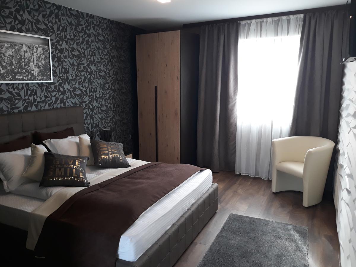 Acktion Deluxe Hotel Shumen Luaran gambar