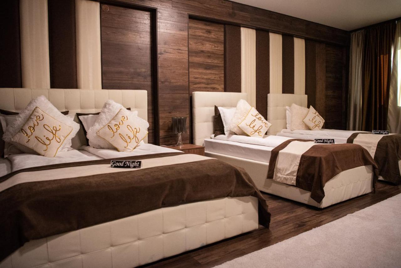 Acktion Deluxe Hotel Shumen Luaran gambar