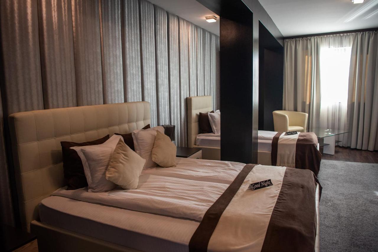 Acktion Deluxe Hotel Shumen Luaran gambar