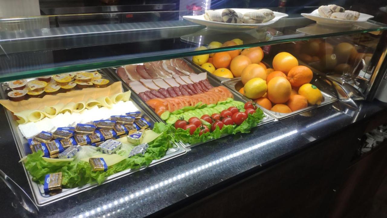 Acktion Deluxe Hotel Shumen Luaran gambar
