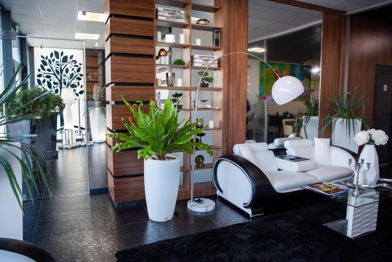 Acktion Deluxe Hotel Shumen Luaran gambar